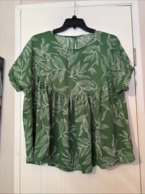 easel Green Leaf Print Short Sleeve Babydoll Blouse